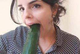 Jessy ASMR Cucumber Sucking Sounds Video Leaked on fanchicks.net